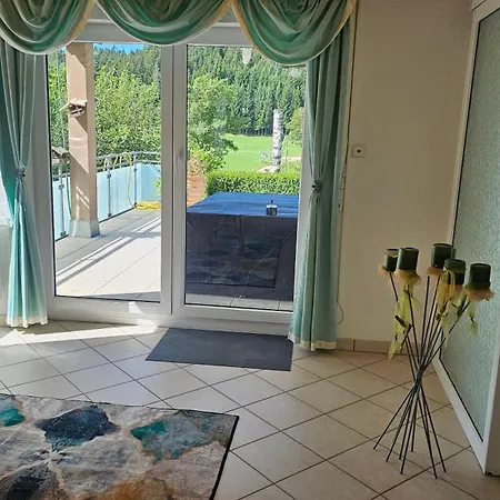 Apartamento Eichhoernchen-haus Koerner Im Schwarzwald *