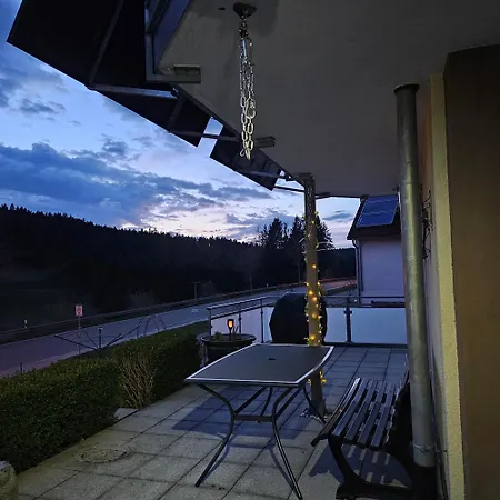 Eichhoernchen-haus Koerner Im Schwarzwald Peterzell