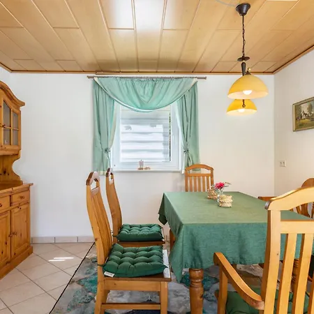 Apartmán Eichhoernchen-haus Koerner Im *