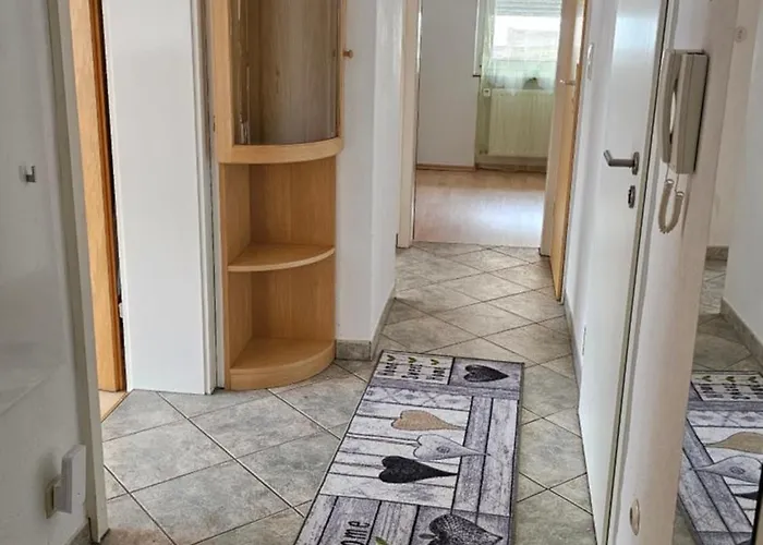 Eichhoernchen-haus Koerner Im Schwarzwald